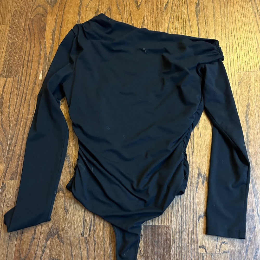 abercrombie off the shoulder long sleeve bodysuit
